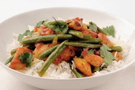 Thaise kipschotel uit de wok
