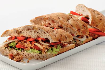 Tonijnciabatta met krulsla