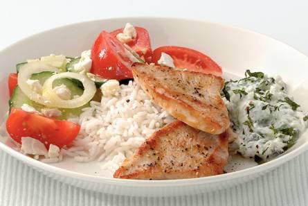 Kalkoen met Griekse salade en tzatziki