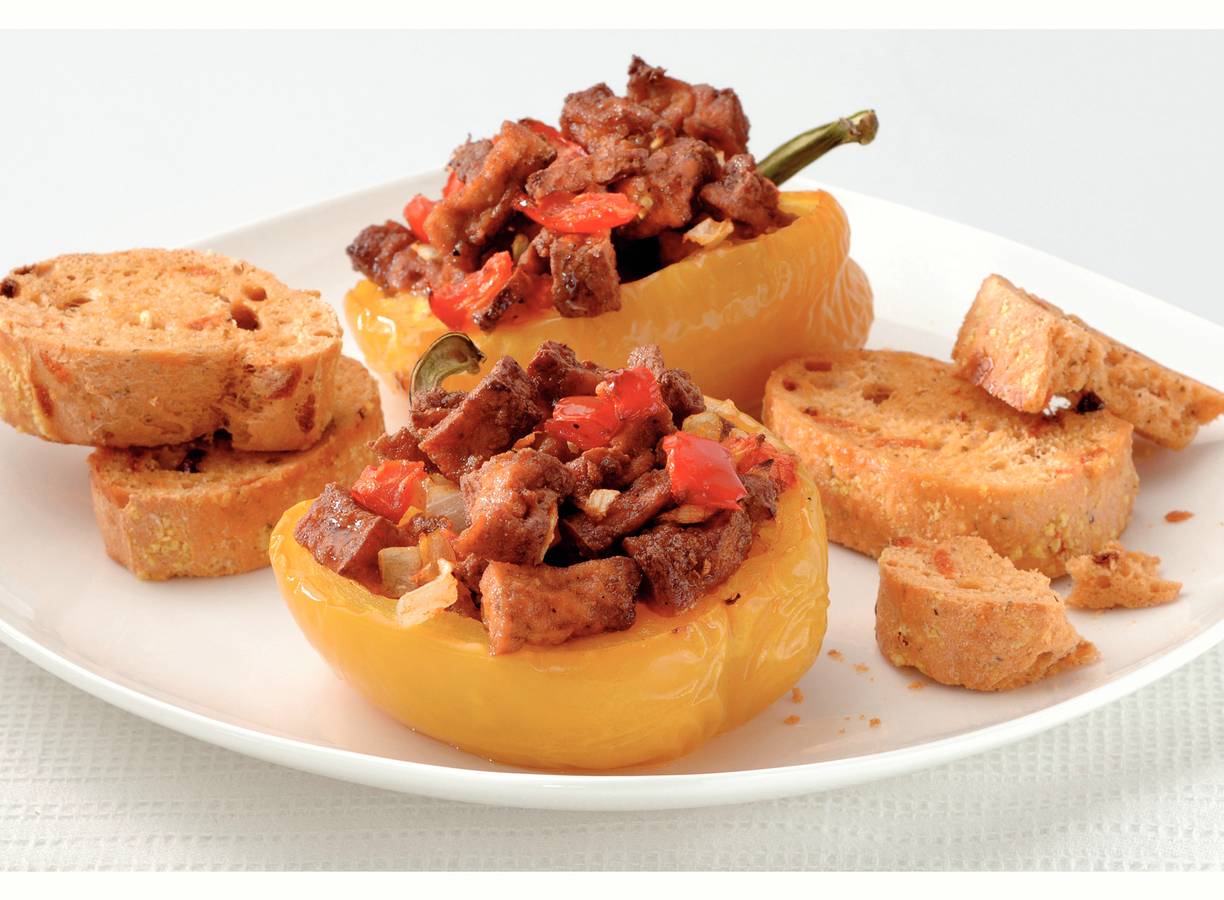 Gevulde paprika's met tomatenbrood