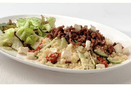 Marokkaanse couscous met gehakt en witte kaas