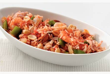 Snelle cajunschotel met zeevruchten