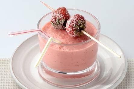 Supershake met kokos en aardbeien
