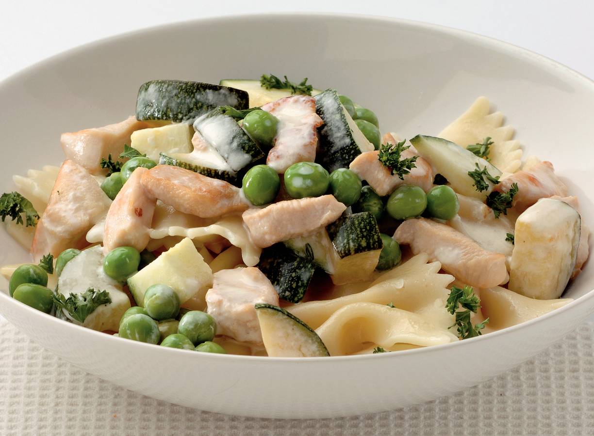Pasta met romige kip-citroensaus