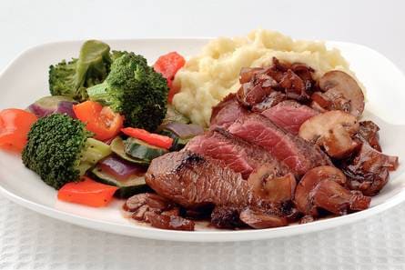 Ribeye steak met rodewijnsaus