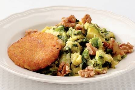 Makkelijke andijviestamppot met kaasschnitzels