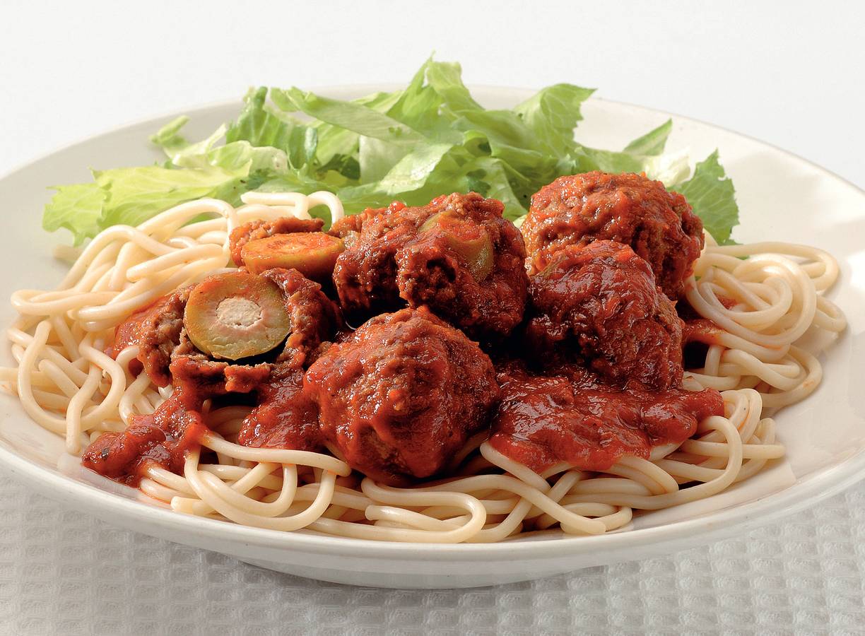 Spaghetti met olijvengehaktballetjes