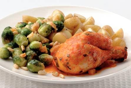 Boerenkip uit de oven met spruitjes