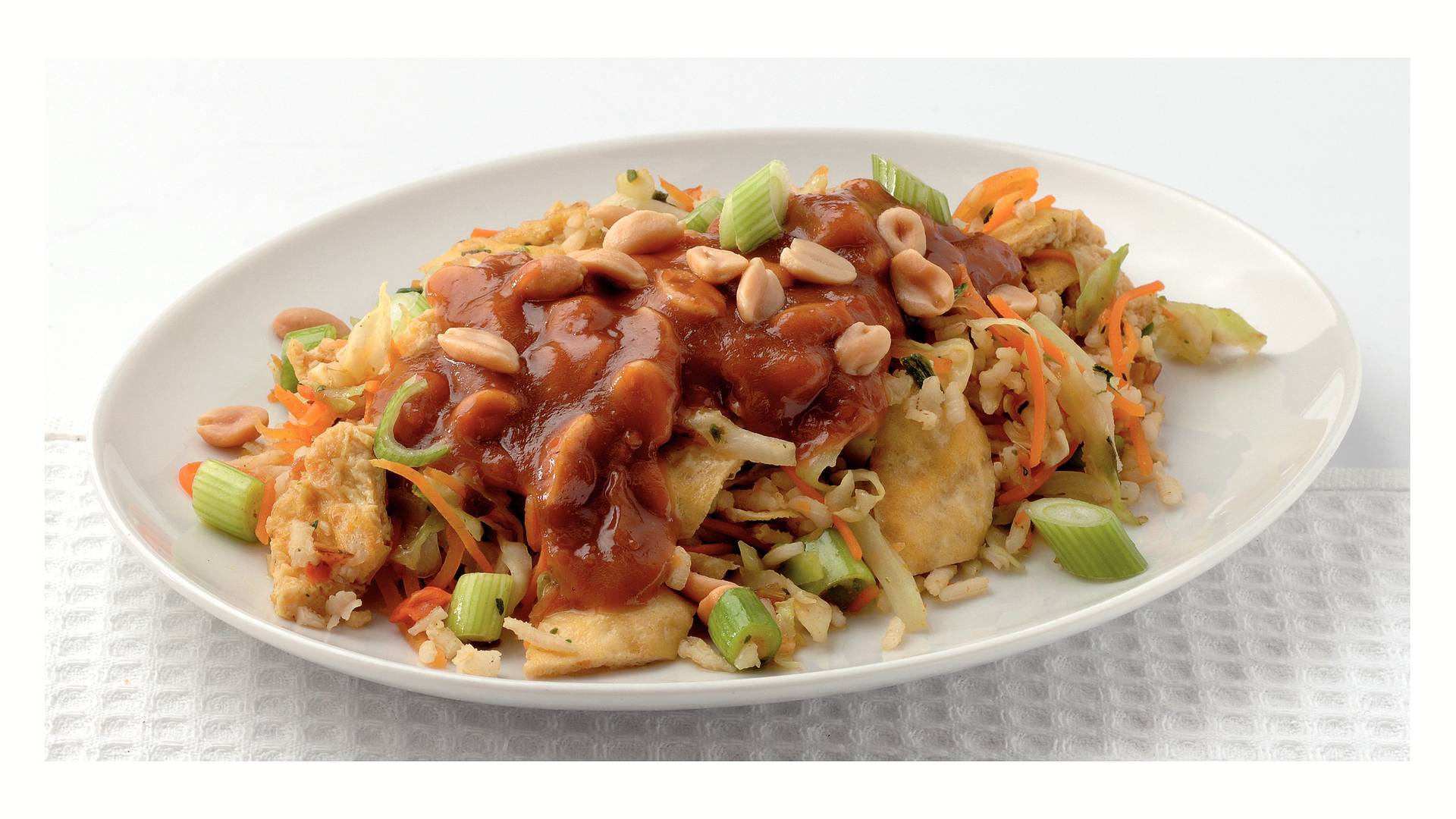 Nasi met kool en satésaus recept Allerhande Albert Heijn