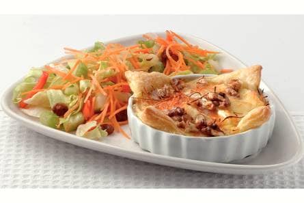 Brie-walnotentaartjes met honing