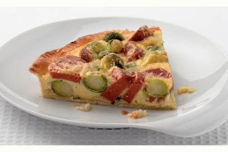 Spruitjestaart met vegetarische worst
