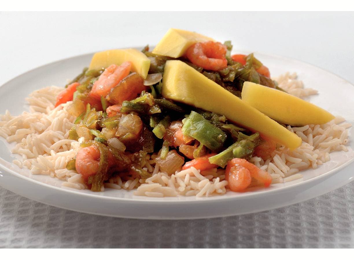Indiase rijst met mango en garnalen
