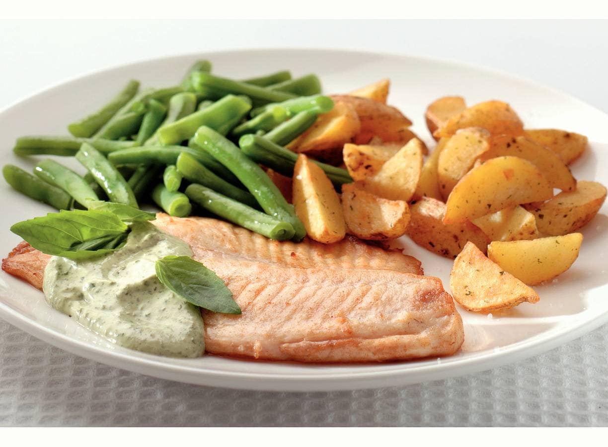 Tilapia met basilicumsaus