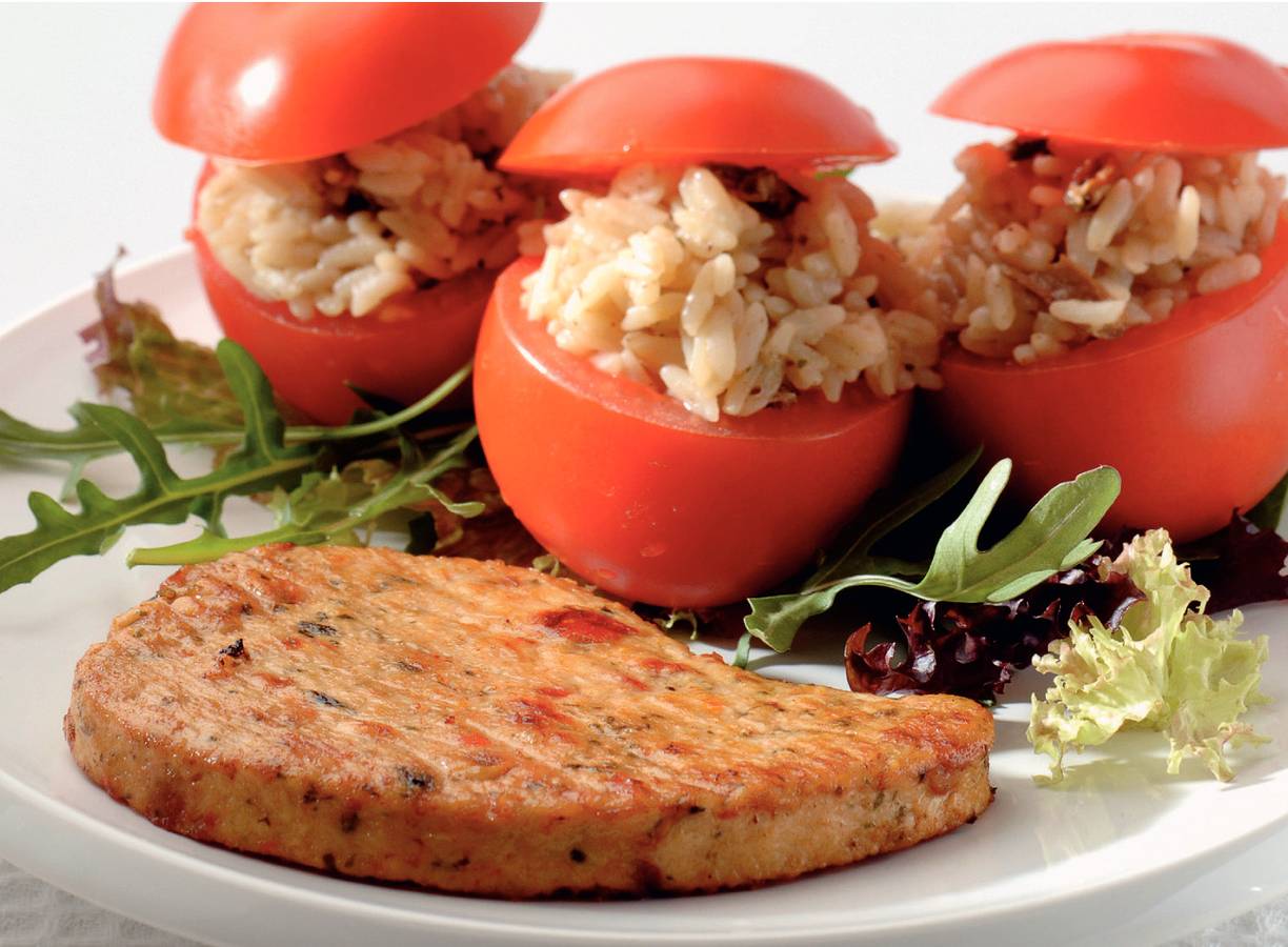 Gevulde tomaten met mediterrane filets