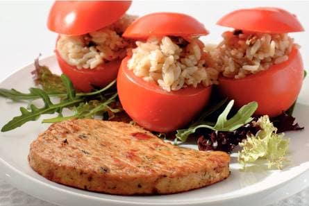 Gevulde tomaten met mediterrane filets
