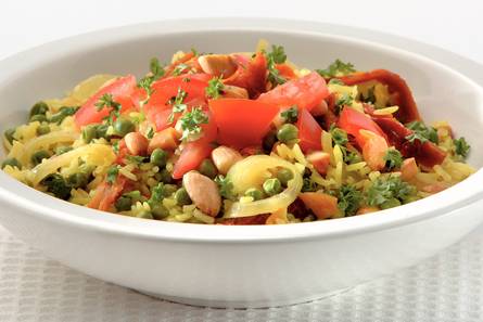 Vegetarische amandelpaella met gedroogde tomaten