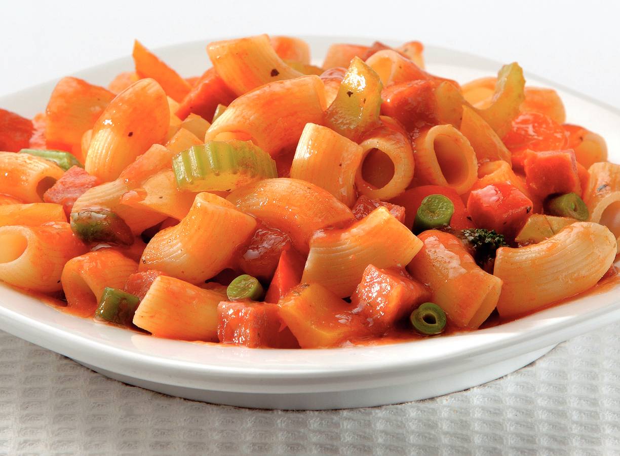 Hollandse macaroni met zomergroenten