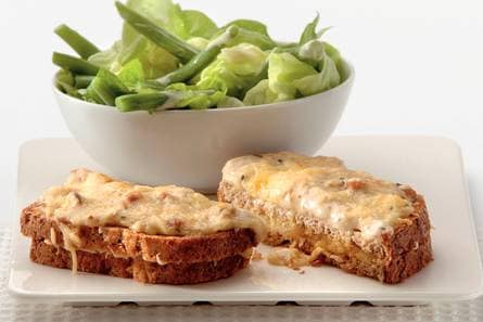 Sandwichragout met boontjessalade