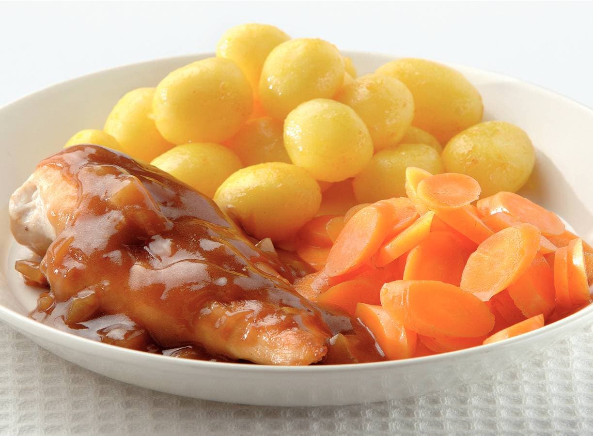 Kip met gemberjus en kerrieaardappeltjes