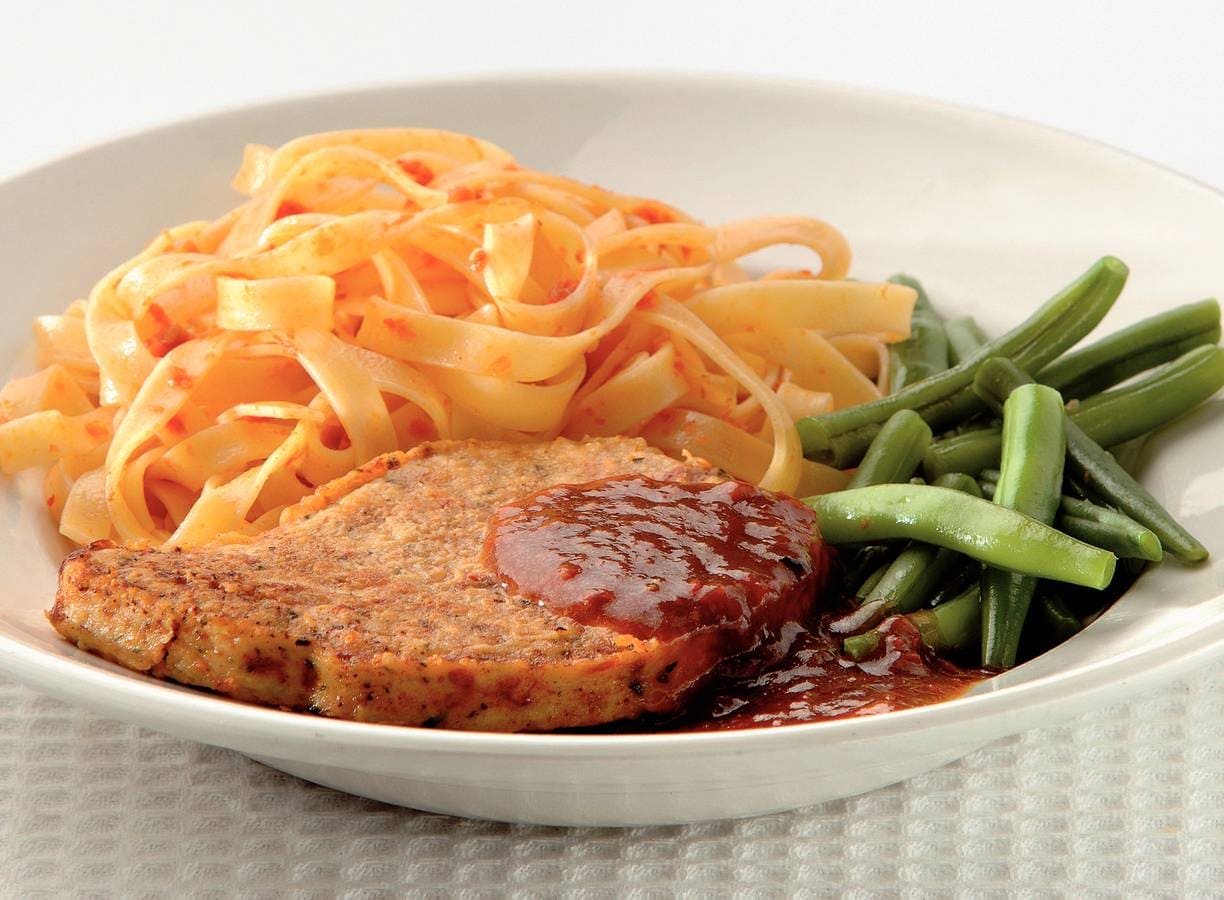 Valess met tagliatelle en tapenade