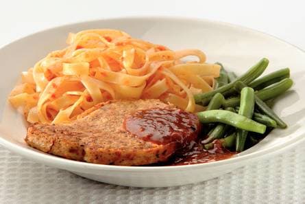 Valess met tagliatelle en tapenade