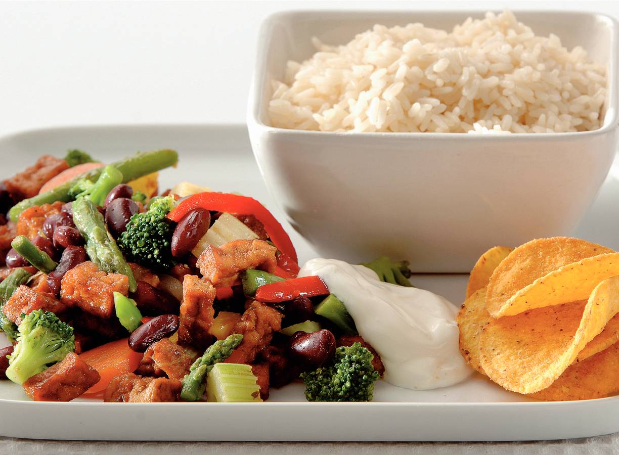 Mexicaanse tofu met groenten en rijst