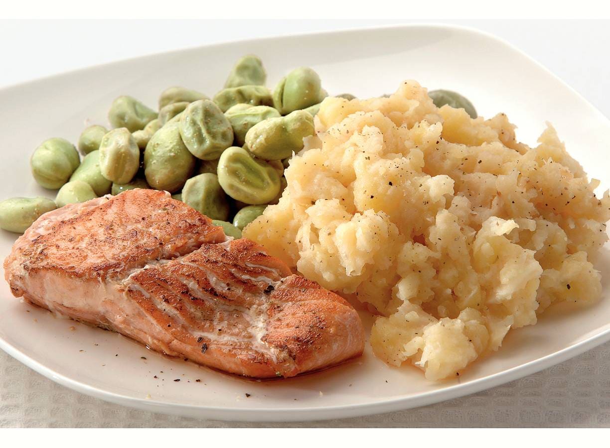 Zalm met knolselderij-aardappelpuree