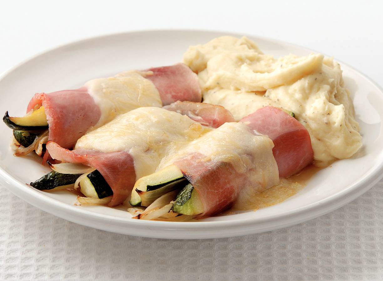 Courgette met ham en oude kaas