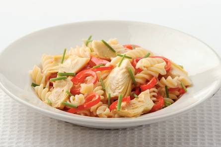 Fusilli met artisjokken en paprika