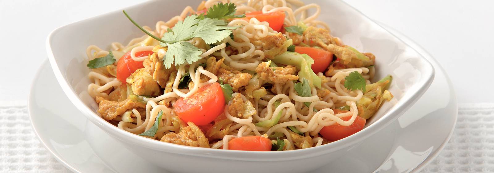 Noedels met roerei en koriander recept Allerhande Albert Heijn