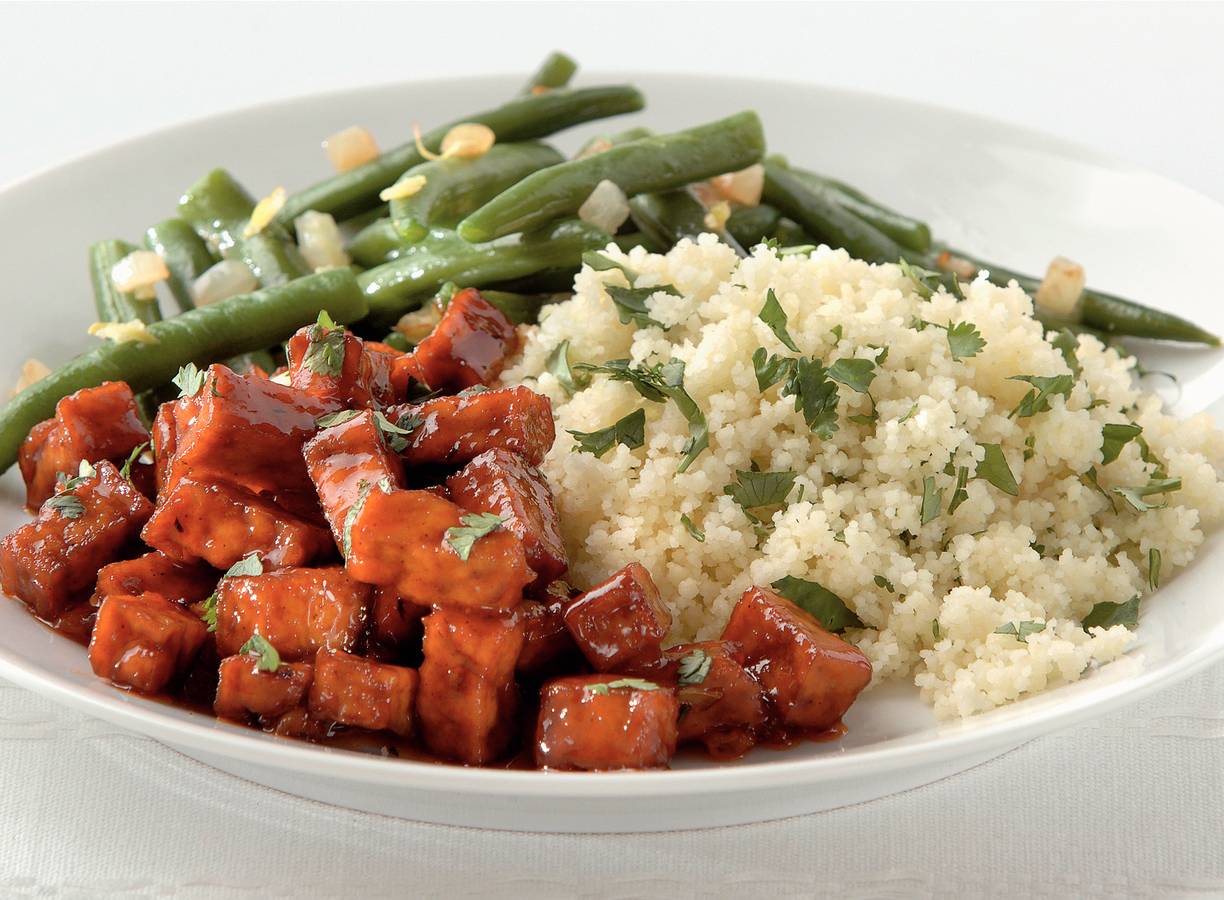 Pittige tofu met koriandercouscous