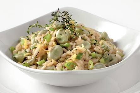 Kaas-tijmrisotto met tuinboontjes