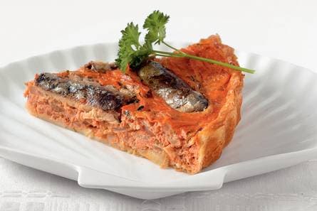 Sardine-tomatenquiche met ui
