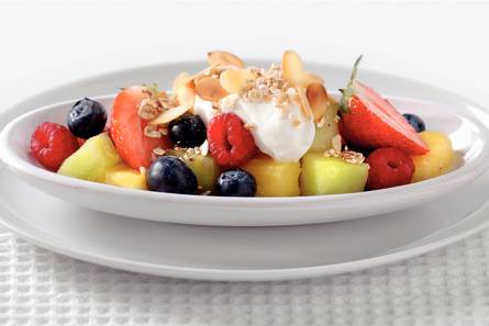 Griekse yoghurt met vers zomerfruit