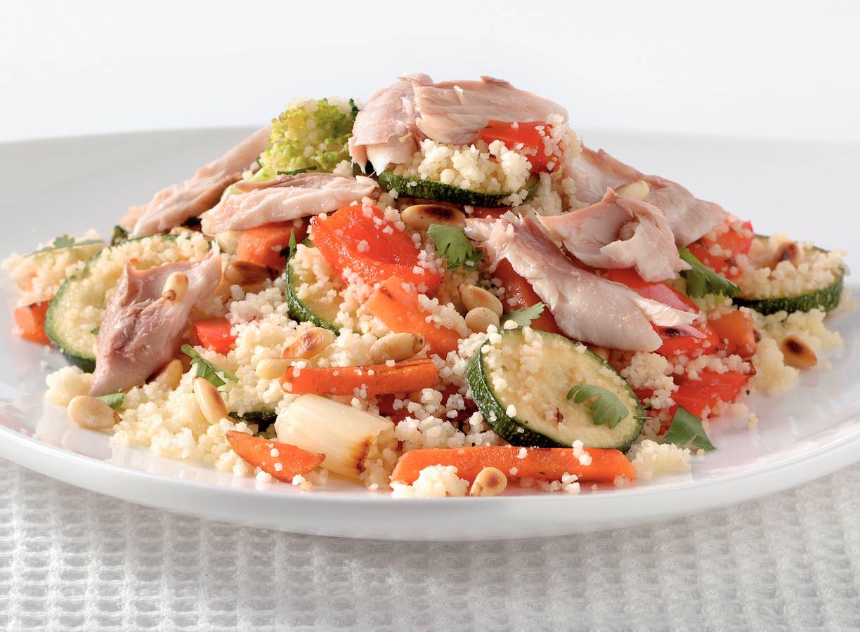 Couscous-groentesalade met makreel