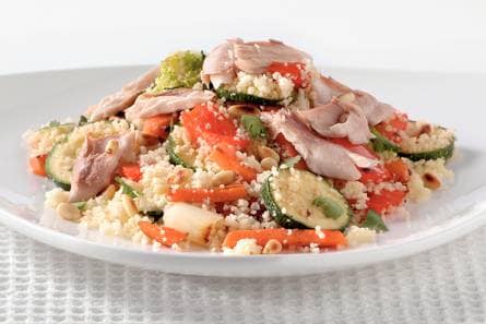 Couscous-groentesalade met makreel