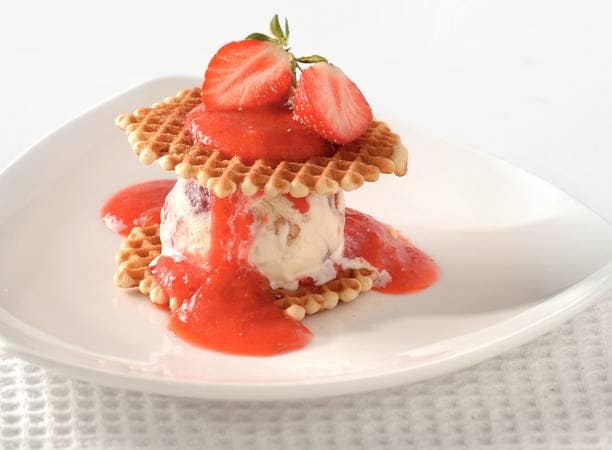 Land duurzame grondstof Plons Wafels met strawberry cheesecake-ijs recept - Allerhande | Albert Heijn