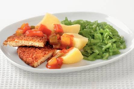 Gepaneerde filets met paprika-zigeunersaus