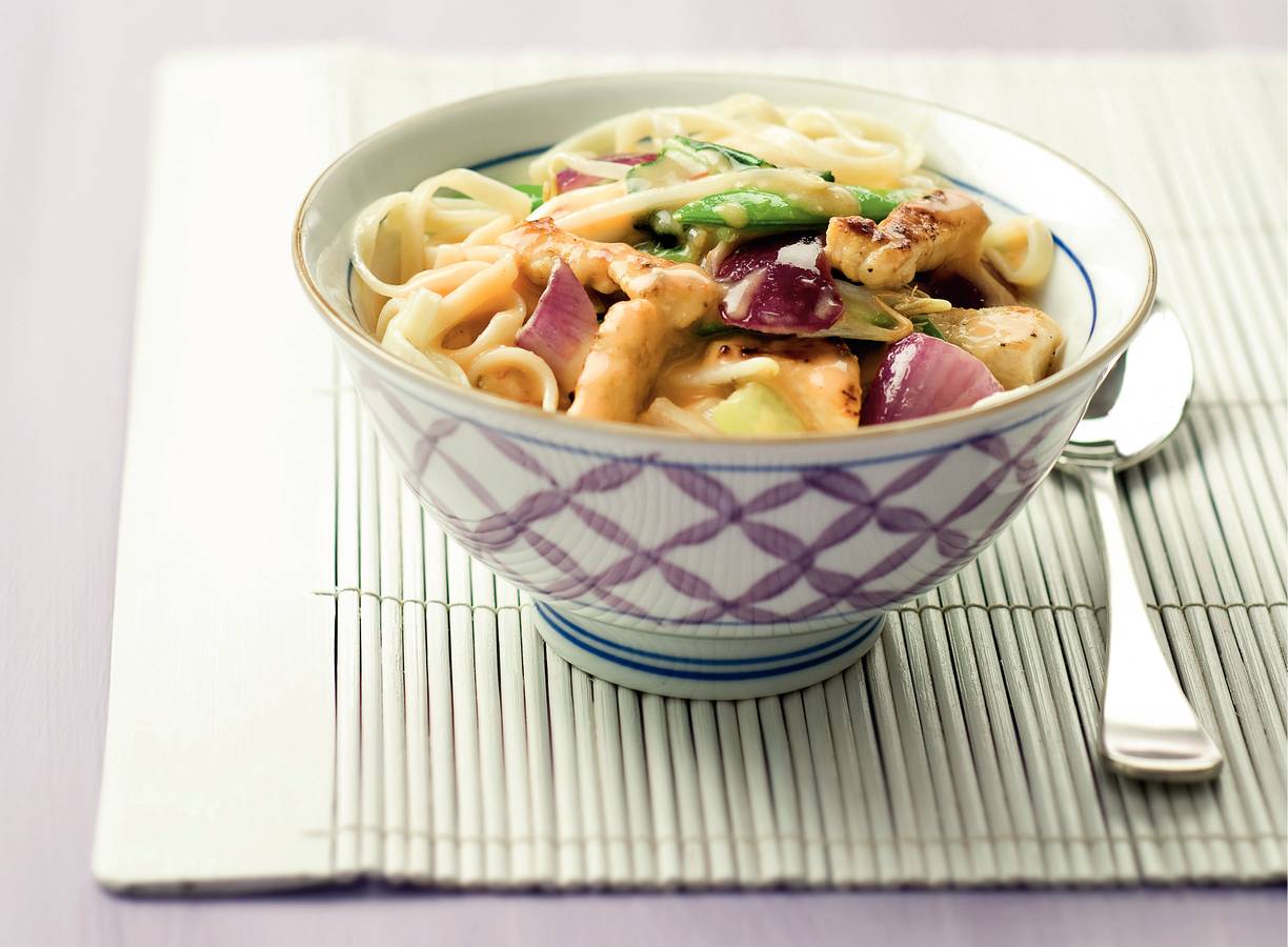 Oosterse roerbak met chilisaus