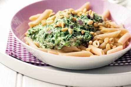Volkorenpasta met spinazie-roomsaus