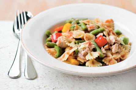 Pasta met paprika tonijnsaus