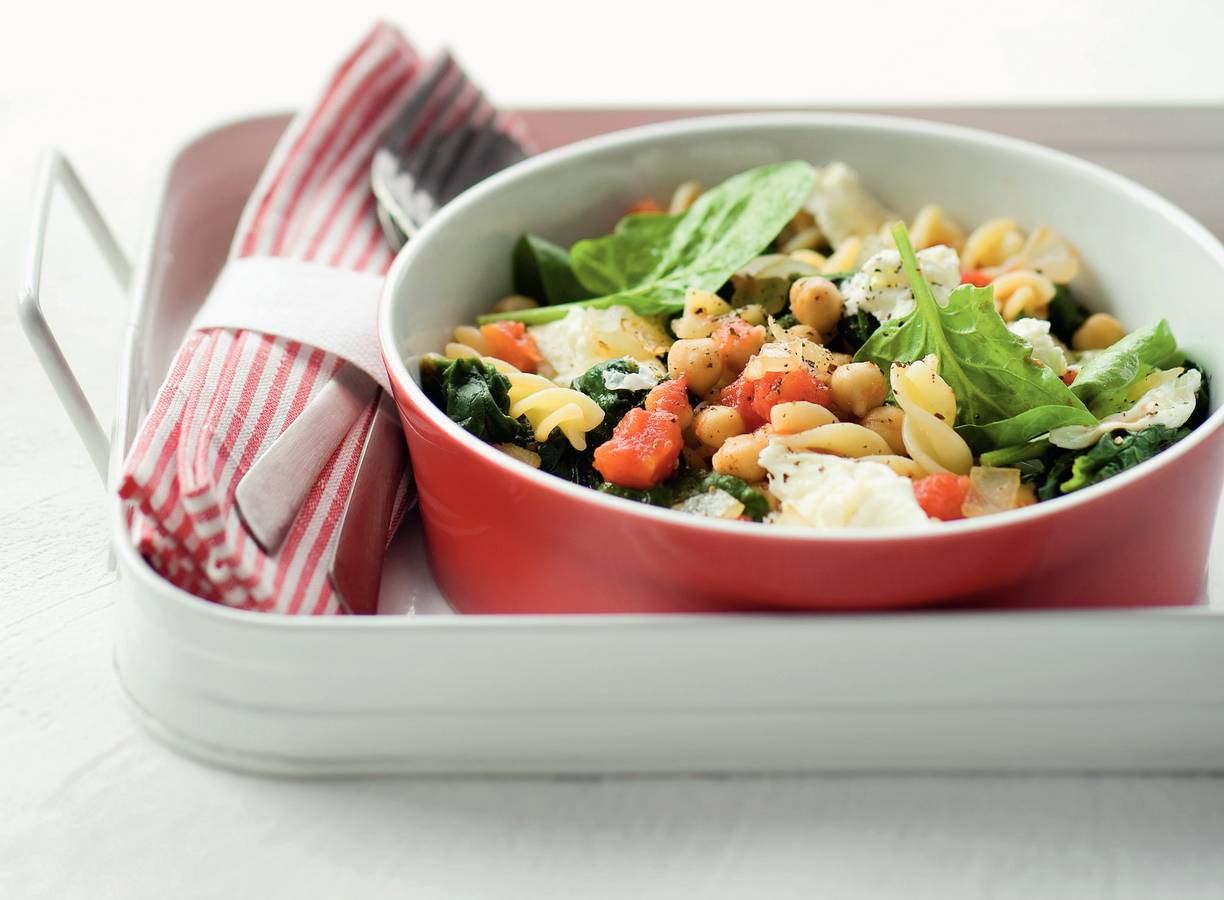 Fusilli met kikkererwten en spinazie