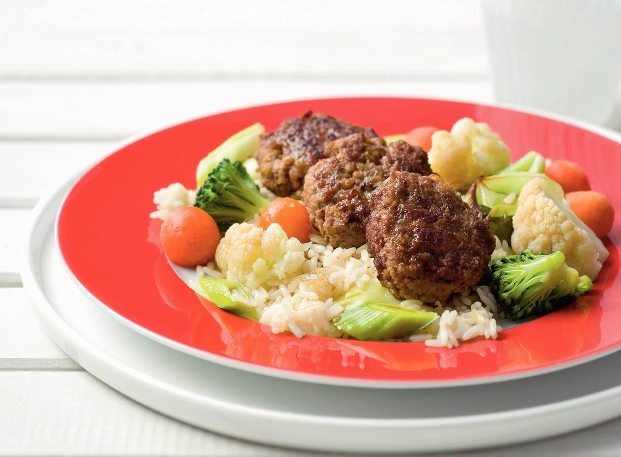 Gehaktburgers met Hollandse groenterijst