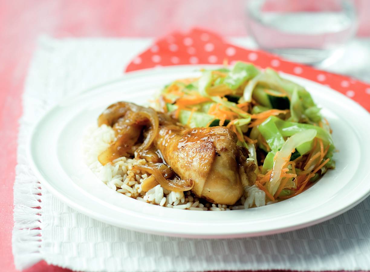 Kipdrumsticks 'Paniki' met komkommerroerbak