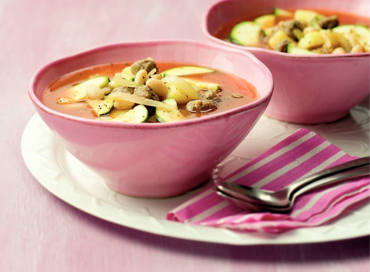 Maaltijdsoep met courgette en witte bonen
