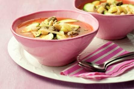 Maaltijdsoep met courgette en witte bonen