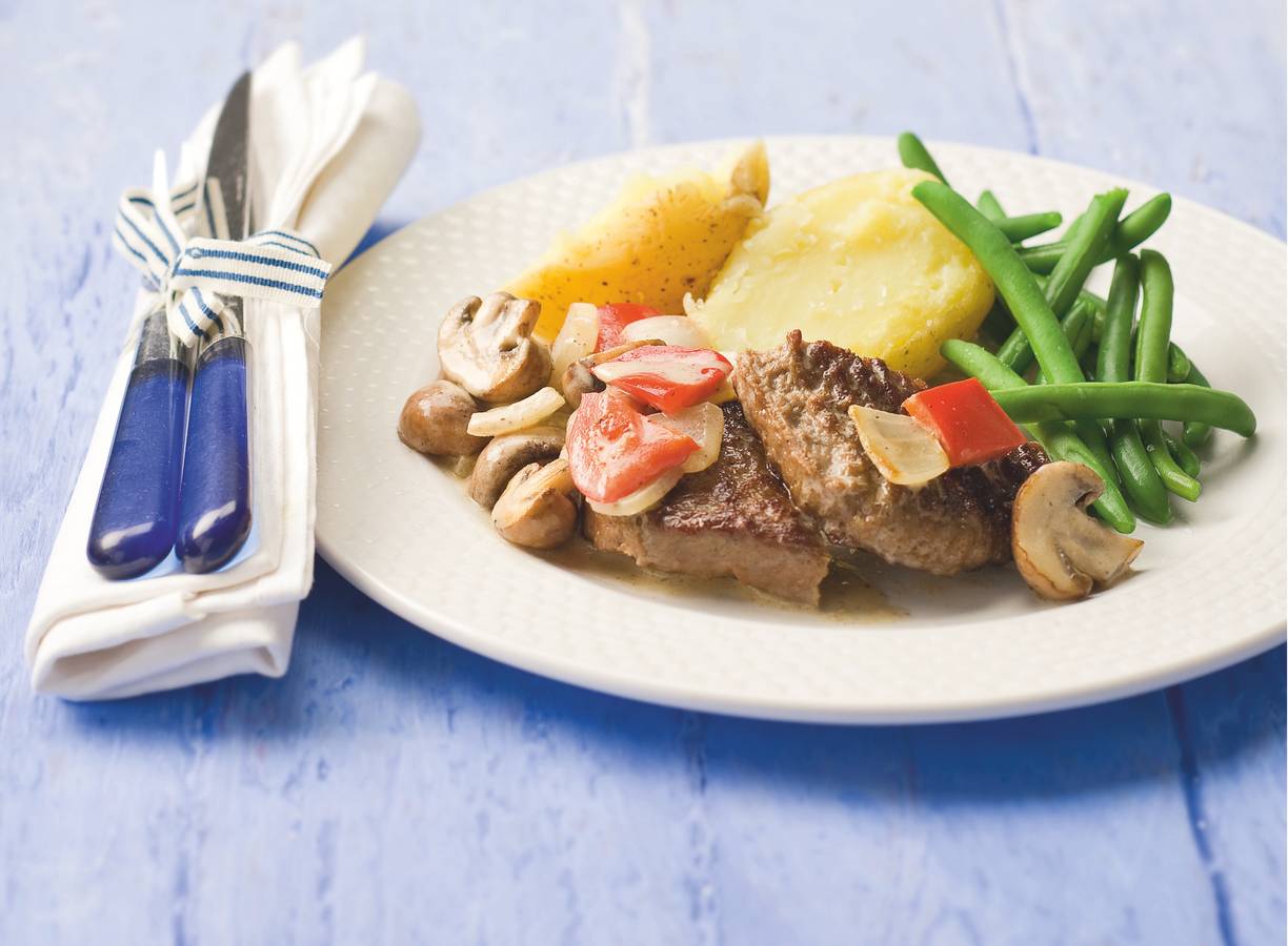 Hamburgers met champignonroomsaus