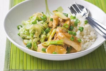 Kip teriyaki met geroerbakte Chinese kool