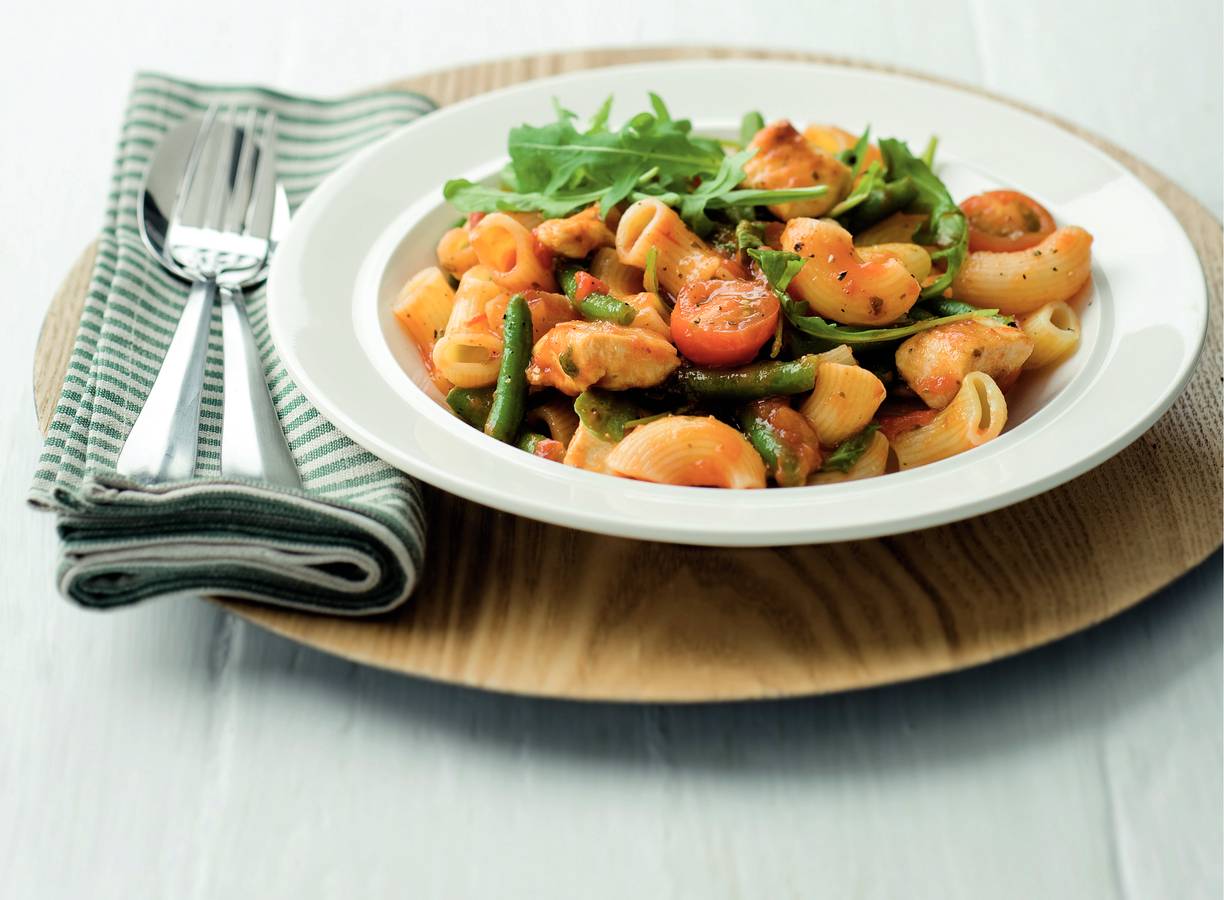 Macaroni met kip en sperziebonen