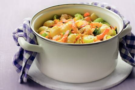 Pastaschelpjes met garnalen in prei-roomsaus